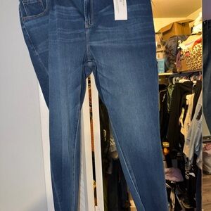 Old Navy Women's Skinny Jeans in Blue